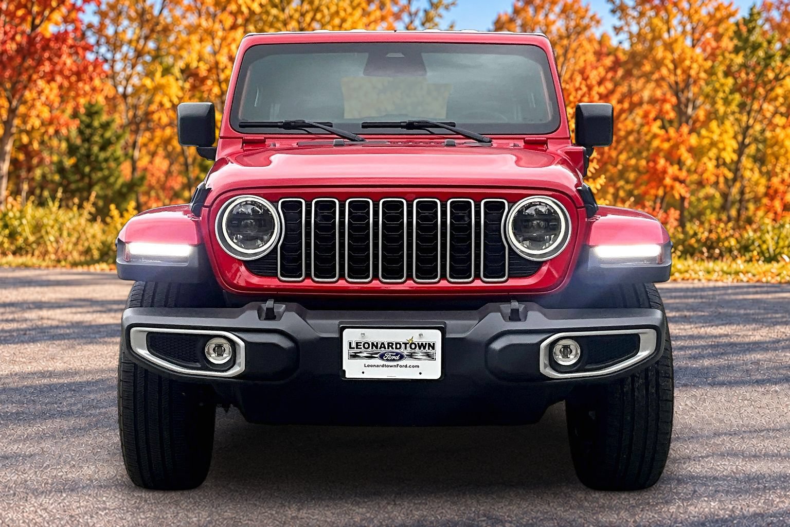 Used 2025 Jeep Wrangler Unlimited Sahara AWD/4WD image 3