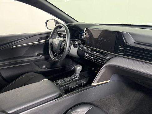 Used 2025 Toyota Camry SE w/ Multimedia Upgrade Package FWD image 28