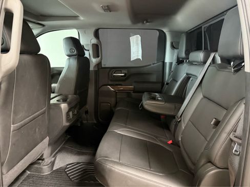 Used 2019 Chevrolet Silverado 1500 LT Trail Boss AWD/4WD image 15