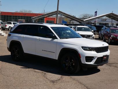 Used 2023 Jeep Grand Cherokee Altitude