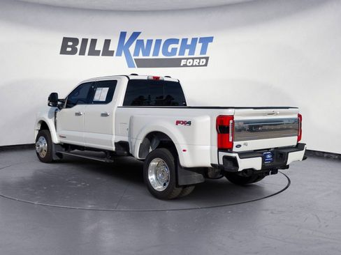 Used 2025 Ford F450 Platinum w/ Platinum Plus Package image 3