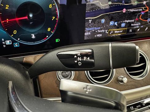 Used 2023 Mercedes-Benz E 350 Sedan image 27