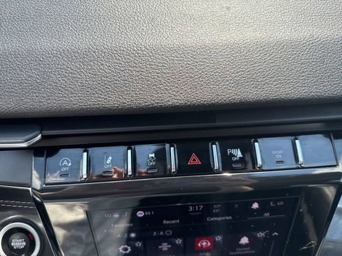 Used 2023 Jeep Grand Cherokee L Laredo AWD/4WD image 49