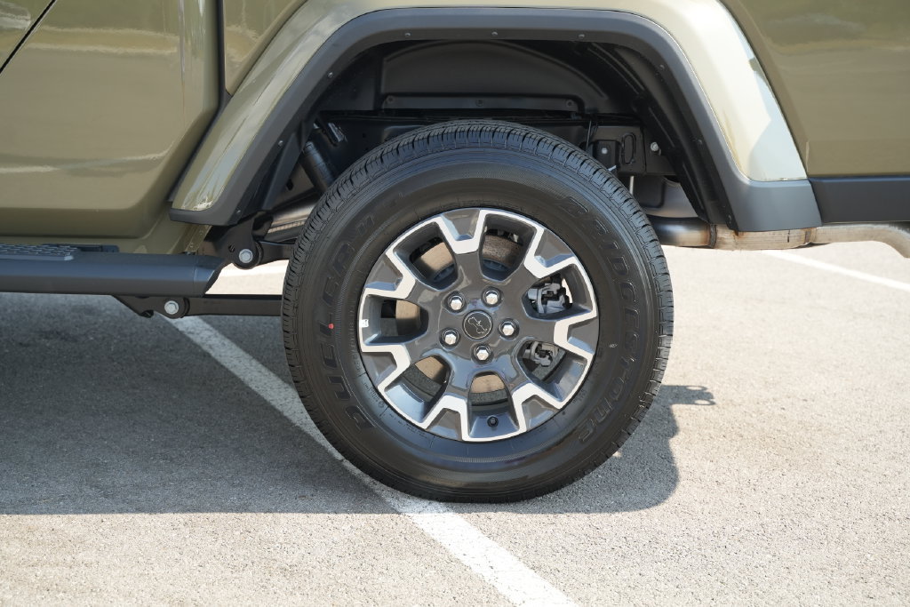 New 2026 Jeep Gladiator Sport AWD/4WD image 45