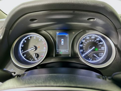 Used 2023 Toyota Camry LE image 19