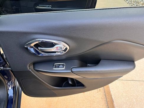 Used 2014 Jeep Cherokee Limited FWD image 22