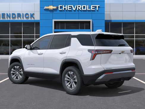 New 2026 Chevrolet Equinox LT FWD image 3