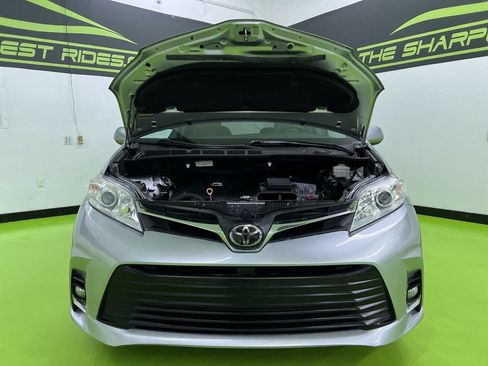 Used 2018 Toyota Sienna LE FWD image 4