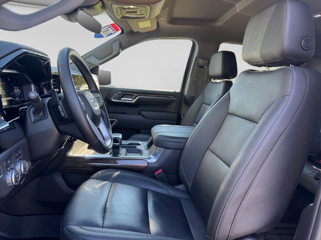 Used 2024 GMC Sierra 1500 Elevation w/ Elevation Premium Package AWD/4WD image 9
