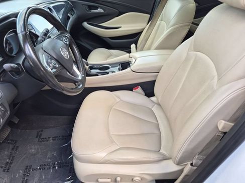 Used 2017 Buick Envision Essence FWD image 12