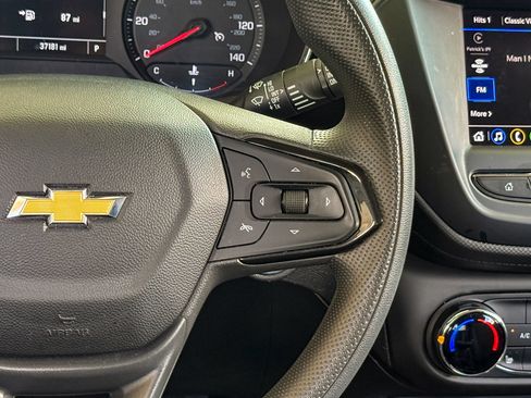 Used 2023 Chevrolet TrailBlazer LT FWD image 19