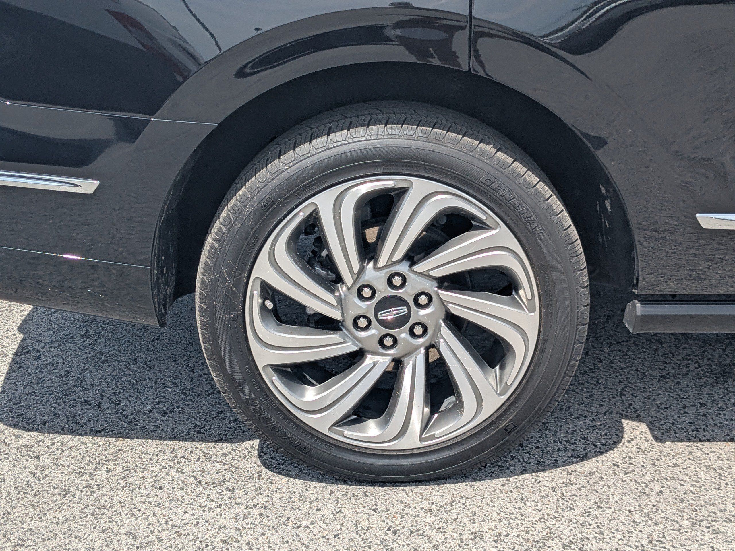Used 2023 Lincoln Navigator Reserve AWD/4WD image 11