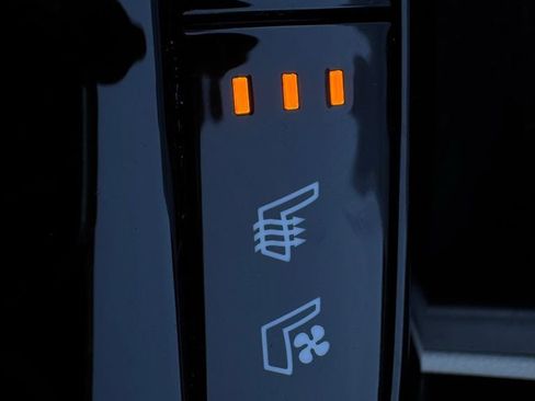 Certified 2023 Hyundai Tucson Limited image 34