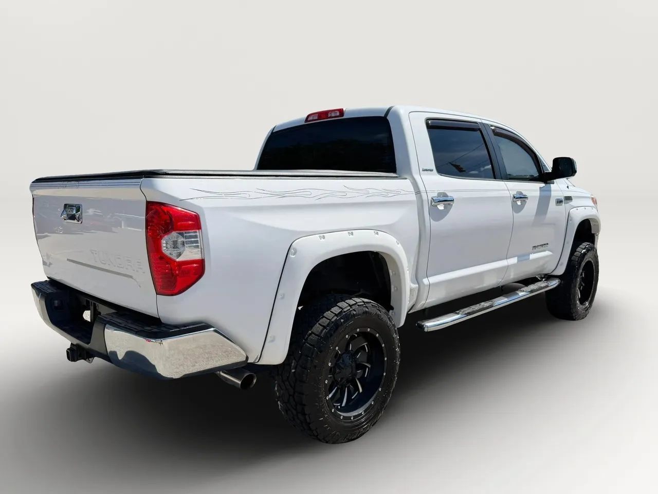 Used 2015 Toyota Tundra Limited RWD image 3