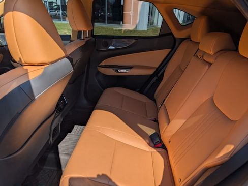 Used 2024 Lexus NX 250 FWD image 22