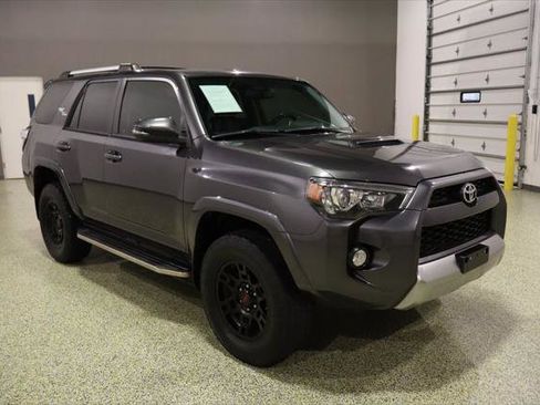 Used 2018 Toyota 4Runner SR5 image 1