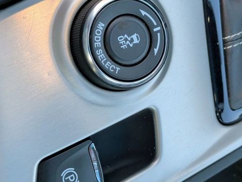 Used 2019 Chevrolet Corvette Stingray Coupe w/ 1LT image 31