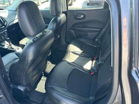 Used 2020 Jeep Compass Latitude image 15