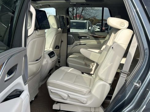 Used 2021 Cadillac Escalade Sport Platinum image 21