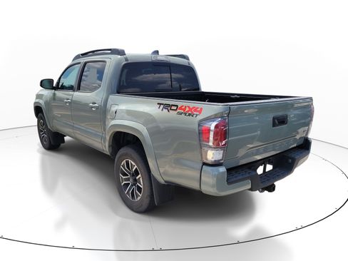 Used 2023 Toyota Tacoma TRD Sport AWD/4WD image 5