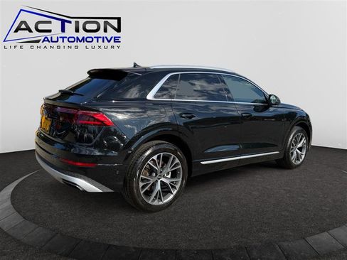 Used 2024 Audi Q8 Premium Plus w/ Premium Plus Package image 8