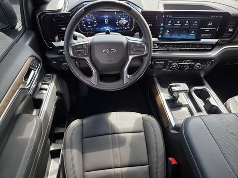 Certified 2026 Chevrolet Silverado 1500 High Country w/ Midnight Edition AWD/4WD image 13