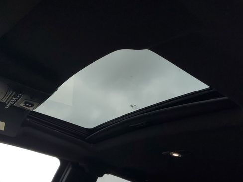 Used 2018 Ford F150 Raptor w/ Equipment Group 802A Luxury image 11