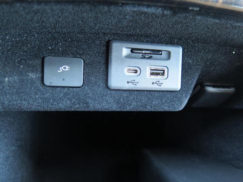 Used 2021 Cadillac Escalade ESV Premium Luxury w/ Driver Assist Tech Package image 14