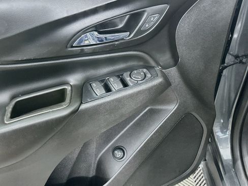 Used 2019 Chevrolet Equinox LT w/ Sun & Navigation Package FWD image 15