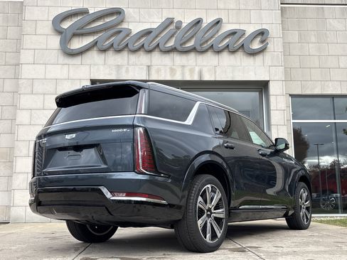 New 2026 Cadillac Escalade IQL Luxury image 4