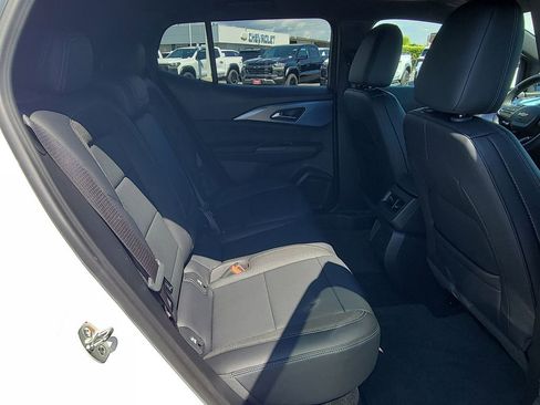 Used 2026 Chevrolet Equinox EV LT FWD image 25