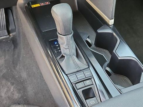 Used 2025 Toyota Camry LE FWD image 15