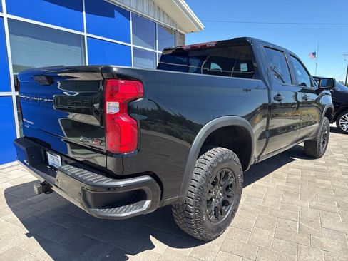 Used 2024 Chevrolet Silverado 1500 ZR2 w/ Technology Package image 4