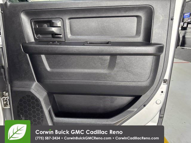 Used 2014 RAM 2500 Tradesman w/ Chrome Appearance Group AWD/4WD image 29