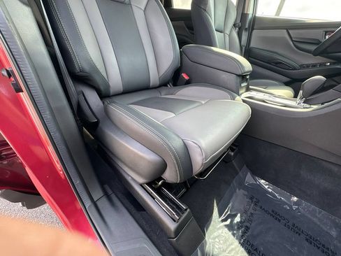 Used 2023 Subaru Ascent Onyx Edition AWD/4WD image 30