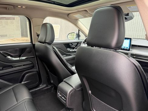 New 2026 Lincoln Corsair Premiere image 21