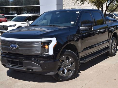 Used 2023 Ford F150 Lightning Lariat w/ Tow Technology Package image 47