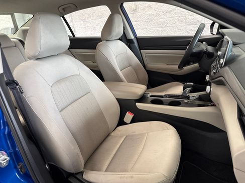 Used 2025 Nissan Altima 2.5 SV FWD image 47