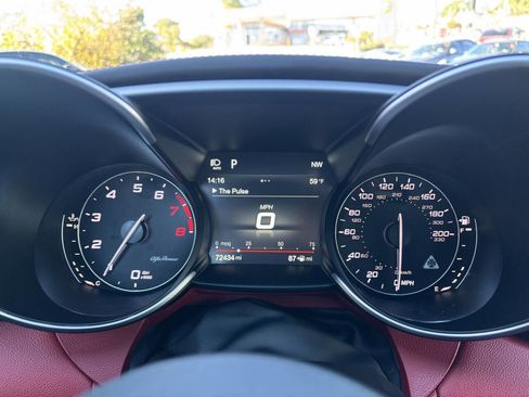 Used 2018 Alfa Romeo Giulia Quadrifoglio w/ Driver Assist Dynamic Package image 12