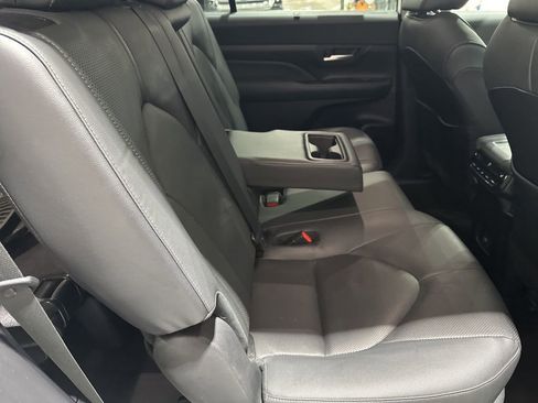 Certified 2024 Toyota Grand Highlander Limited image 21