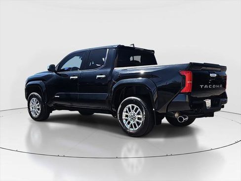 Certified 2025 Toyota Tacoma Limited AWD/4WD image 7