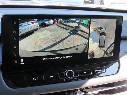 New 2025 Mitsubishi Outlander SE image 16