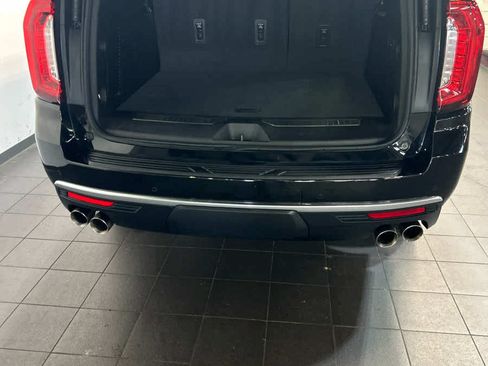Used 2024 GMC Yukon XL Denali AWD/4WD image 13