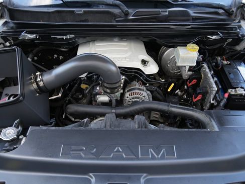 Used 2019 RAM 1500 Big Horn RWD image 36