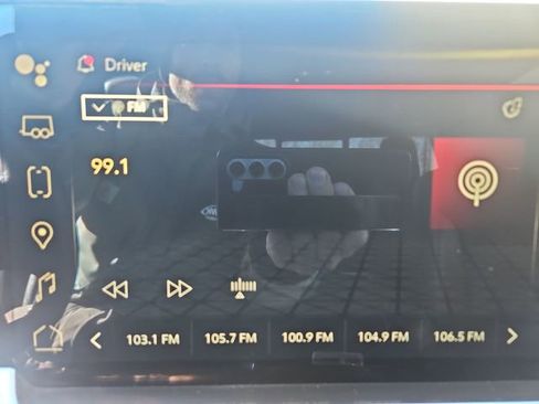 Used 2023 GMC Sierra 1500 SLT w/ SLT Convenience Package image 13