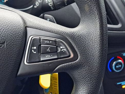 Used 2017 Ford Escape SE image 10