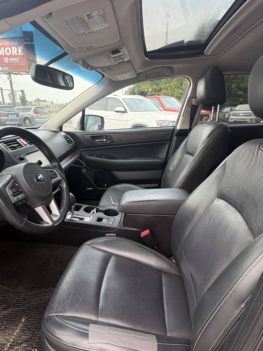 Used 2015 Subaru Outback 2.5i Limited AWD/4WD image 6