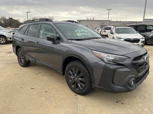 Used 2024 Subaru Outback Onyx Edition image 2