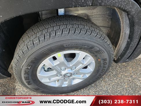 New 2026 RAM ProMaster 2500 w/ Quick Order Package 22G SLT image 9