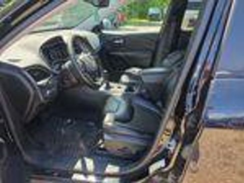 Used 2022 Jeep Cherokee Trailhawk AWD/4WD image 7